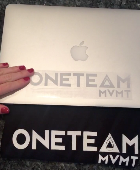 Autocollant de pare-chocs OneTeamMVMT